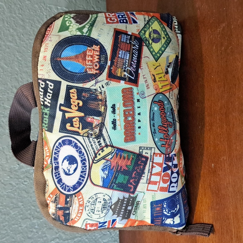 Hard Rock Foldable Backpack - Picture 3 of 10